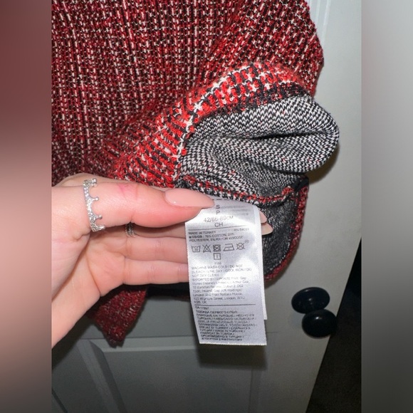 Banana Republic Knit Blouse - Picture 6 of 11